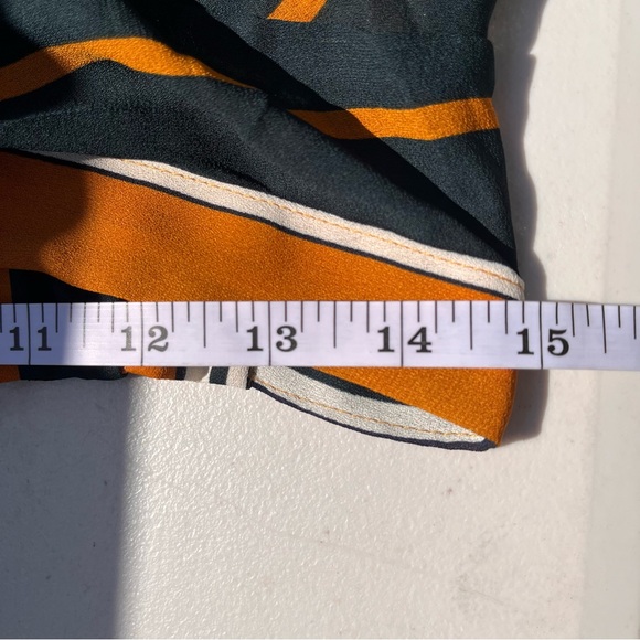 Timing Long Sleeve Button Down Crop Blouse - Picture 12 of 14